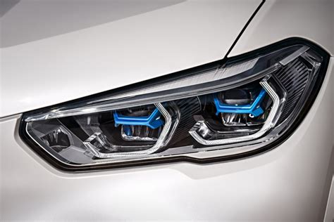 GUIDE: The Different BMW Headlights Technologies Explained