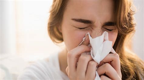 3 risks of blowing your nose too hard | Ohio State Medical Center