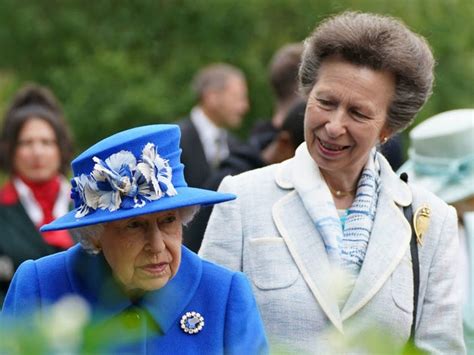 Princess Anne Was With Queen Elizabeth II in Last 24 Hours of Her Life ...