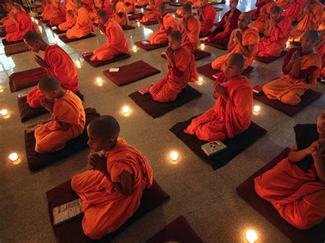 Tibetan Buddhist monks attend Guru Purnima prayer - Tibetan Buddhist monks attend Guru Purnima ...