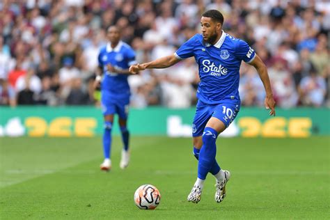 Arnaut Danjuma sends 'thankful' message to Everton fans after Aston ...