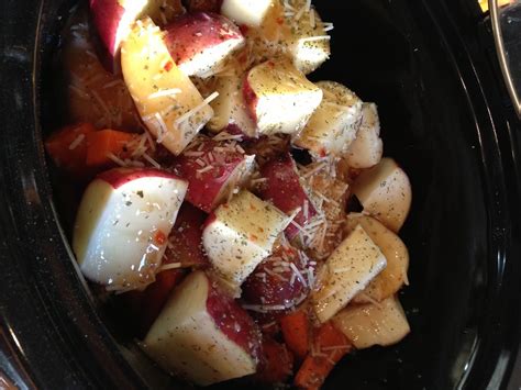 Our Love Nest: Crockpot Italian Chicken 'Stew' Recipe: 'Hey, That's Pin-tastic!'