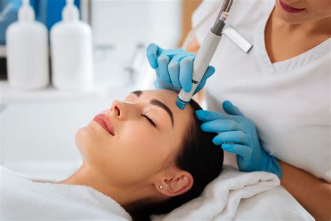 Hydrafacial Syndeo Roosevelt, UT- Refresh Aesthetics