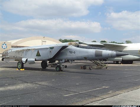 Mikoyan-Gurevich MiG-25RB - Iraq - Air Force | Aviation Photo #1140530 ...