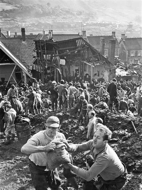 Aberfan 50th anniversary: Photos reveal full horror of disaster which left village in mourning ...