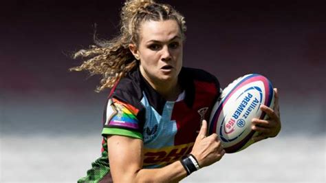 Ellie Kildunne: England full-back signs new Harlequins contract - BBC Sport