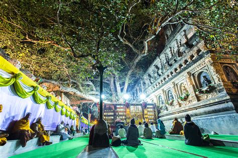 Mahabodhi temple at Night time :: Behance