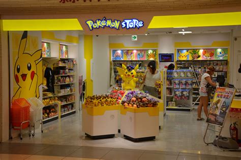 Pokemon store, Pokemon, Window design