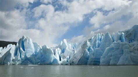 Patagonia hiking tour through Torres del Paine National Park | UPSCAPE