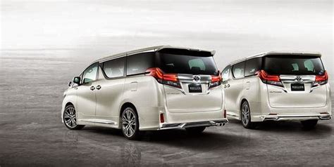 Toyota Alphard Hybrid Review 2017 - Carshighlight.com