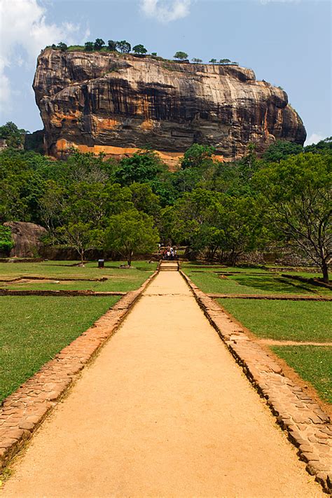 Sigiriya Rock - The Eighth Wonder of the Ancient World - Sri Lanka For 91 Days