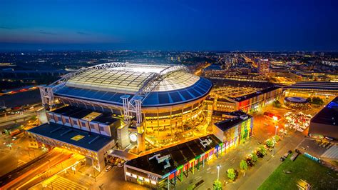 Stoelnummers Amsterdam Arena : Veel lege stoelen in ArenA: 'Natuurlijk liever vol stadion ...