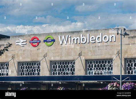 Wimbledon train station sign hi-res stock photography and images - Alamy