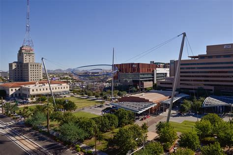 ASU Downtown Phoenix campus buzzing with energy on first day of classes | ASU Now: Access ...