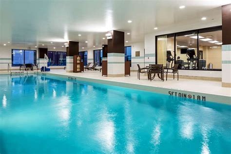 Hyatt Place Nashville Downtown Pool: Pictures & Reviews - Tripadvisor