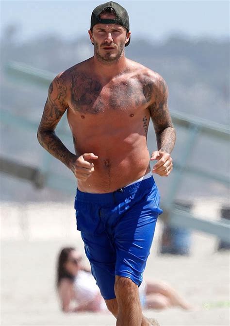 David Beckham's Washboard Abs Went Boogie Boarding | Oh yes I am