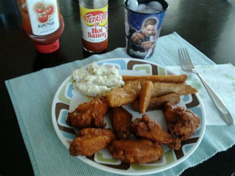 The Un-Fine Diner: The Albertsons Deli Counter: Hot Wings for a Snack ...