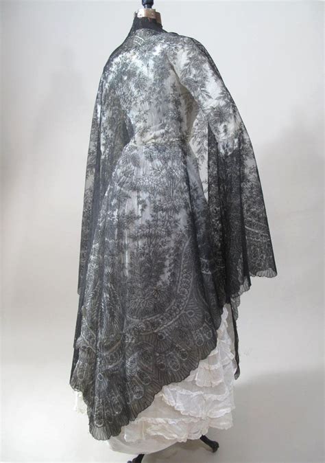 Fine & Large Victorian Chantilly Lace Shawl / Mantilla | Модные стили ...