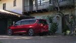 2017 Chrysler Pacifica: Town & Country replacement revealed with hybrid power