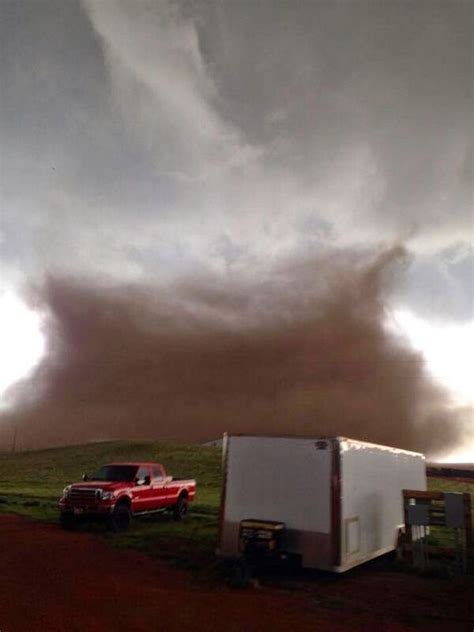 Matt's Weather Rapport: North Dakota Tornado Injures 9 Oil Workers