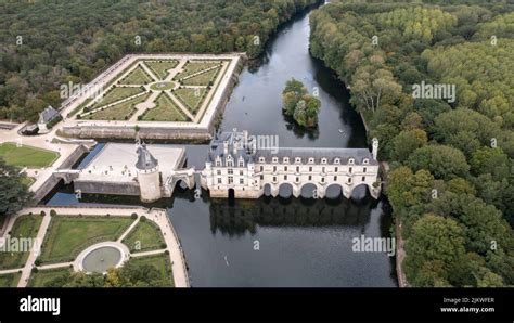 An aerial shot of the Chateau de Chenonceau in France Stock Photo - Alamy