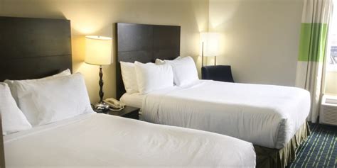 Charleston Capitol Hotel (Charleston, WV): What to Know BEFORE You ...