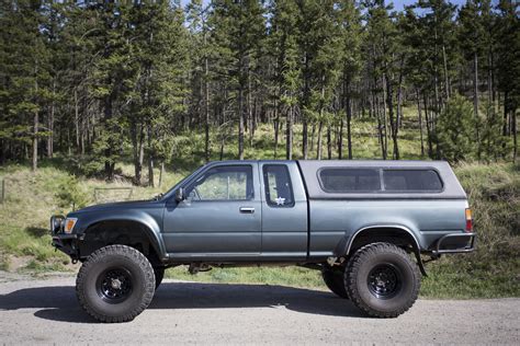 Desk to Glory | Our New Ride... again! - 1993 Toyota Pickup - Desk to Glory