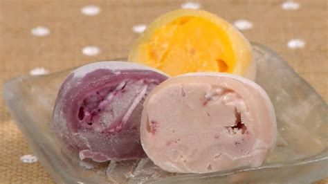 Mango Mochi Ice Cream Recipe - Cooking with Dog