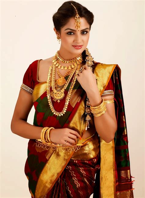 Pretty woman: The most beautiful silk sarees to ware for gorgeous look!