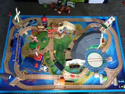 Thomas The Train Plastic Track Layouts - Michelle Anderson