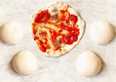 Pizza dough recipe - Perfect Italian pizza from Napoli