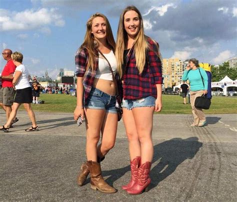 Fashionable Country Concert Outfits Idea For Women in 2019