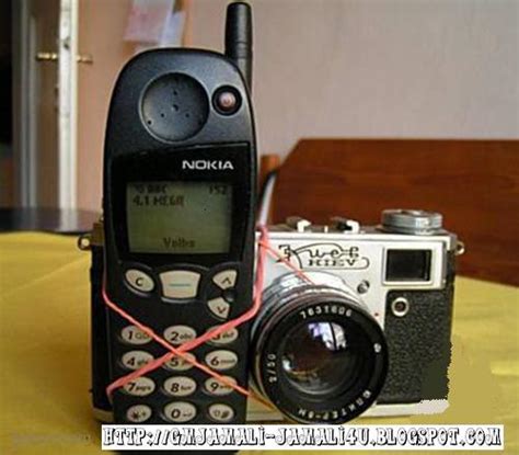 New Fashion: First Camera Phone Ever Made 2000 Year