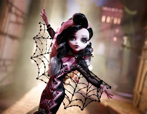 Draculaura Monster High Collector Amazon.com Exclusive 12" Doll, 2015 ...