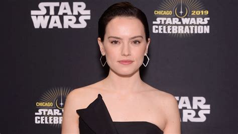 Daisy Ridley Doesn't Ship Rey and Kylo Ren in 'Star Wars: The Rise of ...