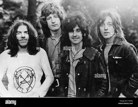 Badfinger band hi-res stock photography and images - Alamy