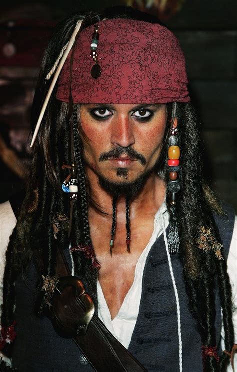 Make your own Jack Sparrow bandana for a costume. | Jack sparrow costume, Pirate costume men ...