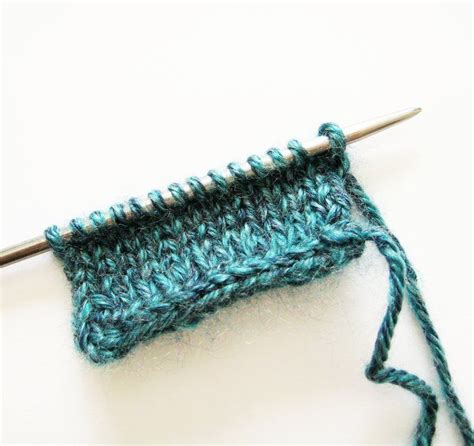 I-Cord Cast On for Knitting | Bead embroidery tutorial, Knitting ...