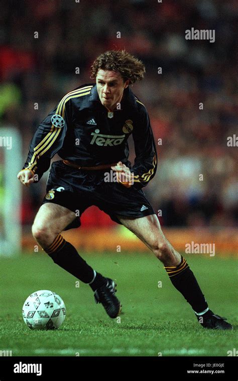 STEVE MCMANAMAN REAL MADRID FC 19 April 2000 Stock Photo - Alamy