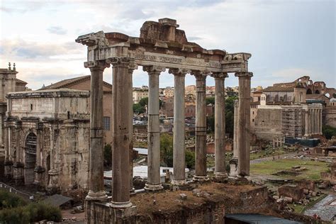 The remaining ruins of the Temple of Jupiter on the Capitoline. | Italia