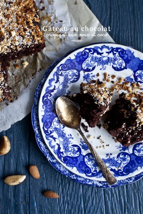 Gâteau au chocolat -vegan- et croquant noix & coco - Emilie Murmure | Recette | Gateau chocolat ...