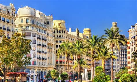 Valencia en passe de limiter le nombre d’appartements touristiques - Le ...