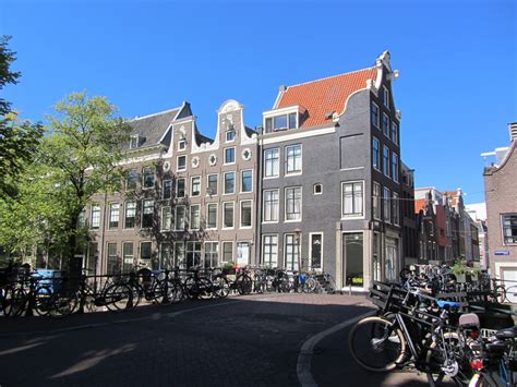 Jordaan | From working class to popular neighbourhood | Conscious Travel Guide