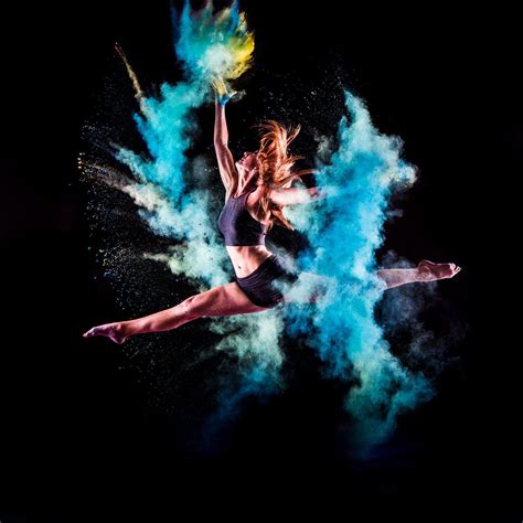 Dance color powder leap | Powder paint photography, Dancer photography ...