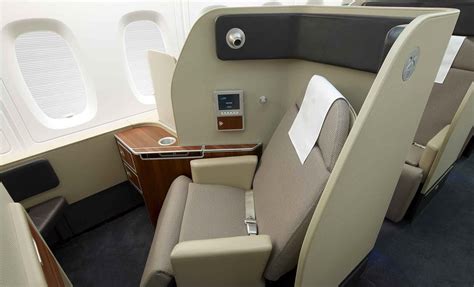 Flight Review: Qantas First Class QF1 A380 | Qantas Flights