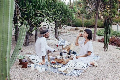 Romantic Picnic Ideas for Couples | Picnic Lifestyle