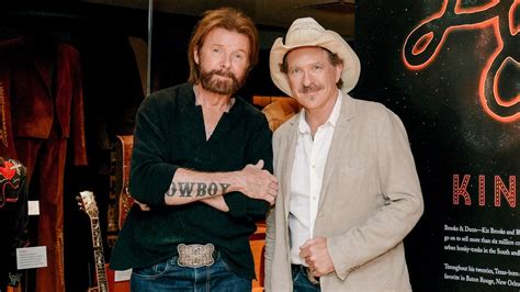 Brooks & Dunn Relive ‘Red Dirt Road’ - Brooks & Dunn: Kings of Neon - The Country Music Hall of ...