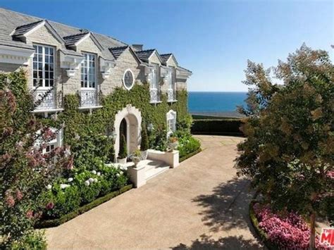 Peek Inside This $19.9 Million Pacific Palisades Mansion With Ocean ...