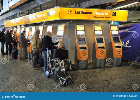 Buying Flight Tickets in Frankfurt Airport Editorial Photo - Image of ...