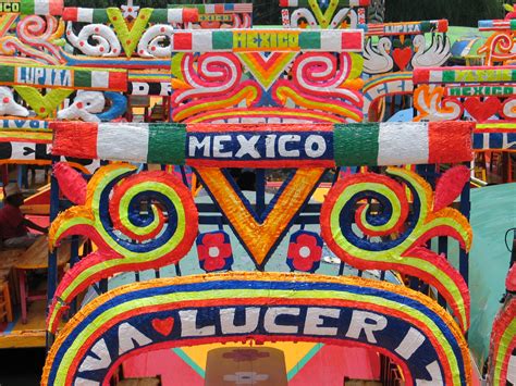 File:Xochimilco colorful boats.JPG - Wikimedia Commons